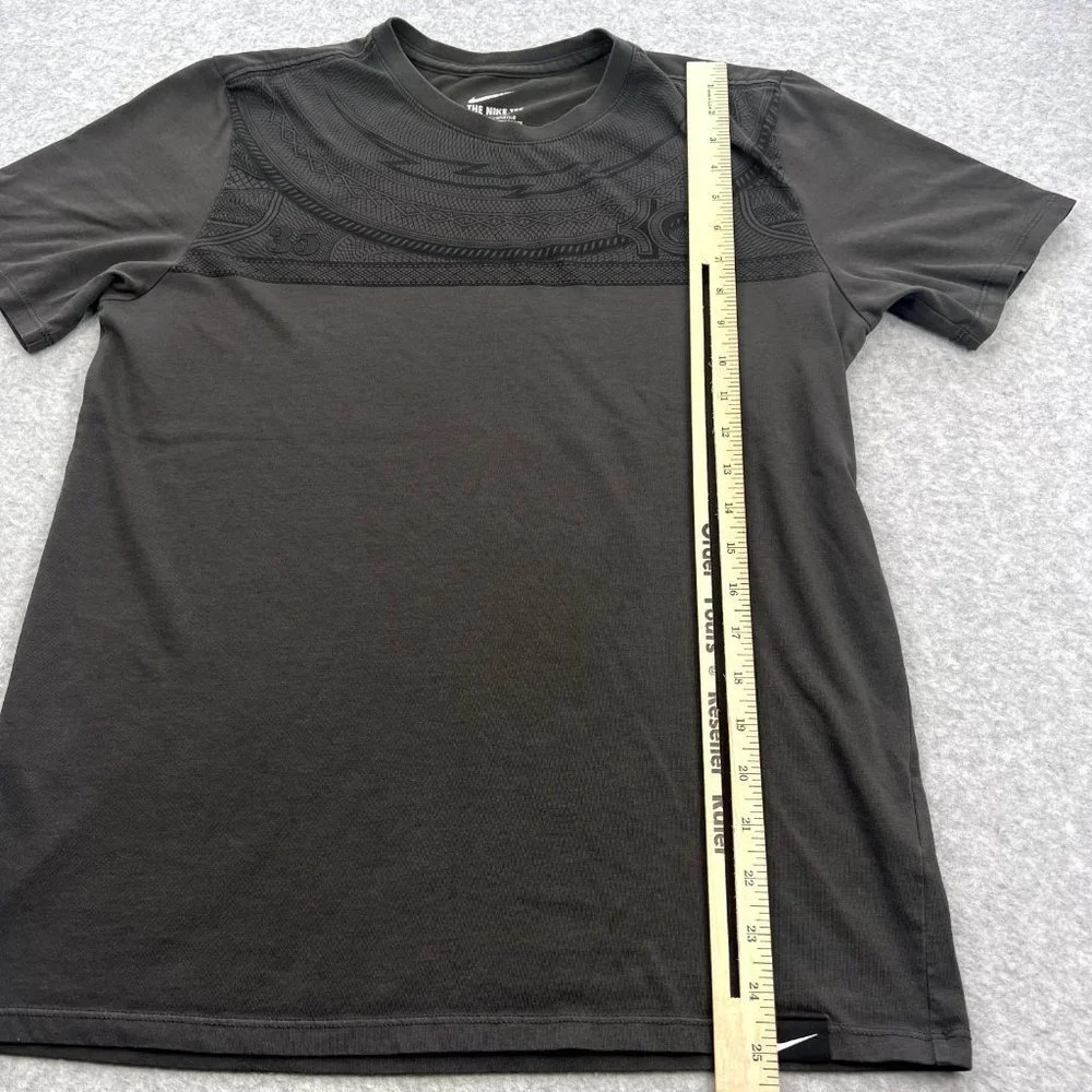 Nike Mens Tee Shirt Size Medium Kevin Durant KD Athletic‎ Fit Gray Short Sleeve - Picture 8 of 9